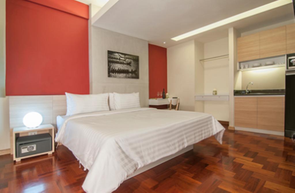 Siam Mitr Hostel Бангкок Номер фото
