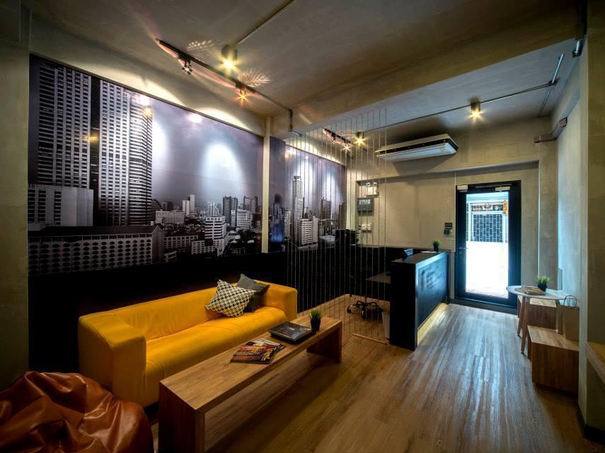 Siam Mitr Hostel Бангкок Екстер'єр фото